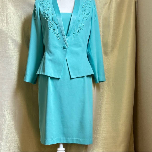 Nah Nah Collection 2 Piece dress suit size 12P - Picture 4 of 16
